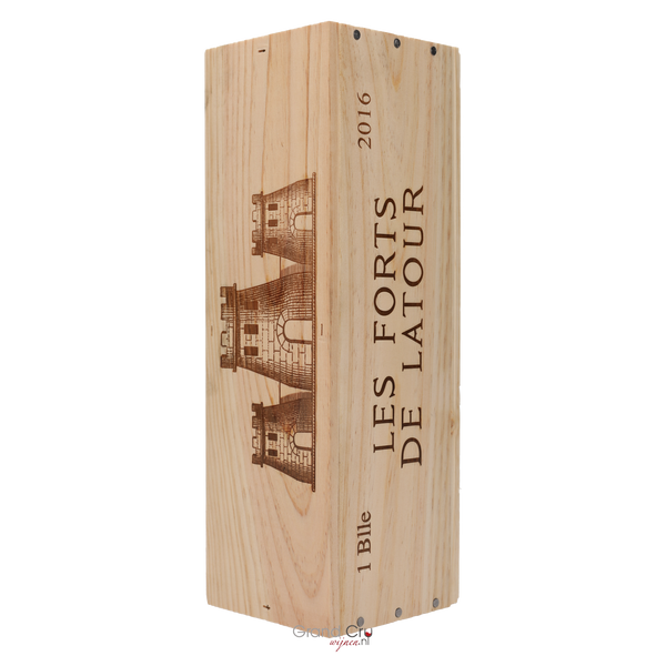 2016 Chateau Latour Les Forts de Latour - Bottle Hero