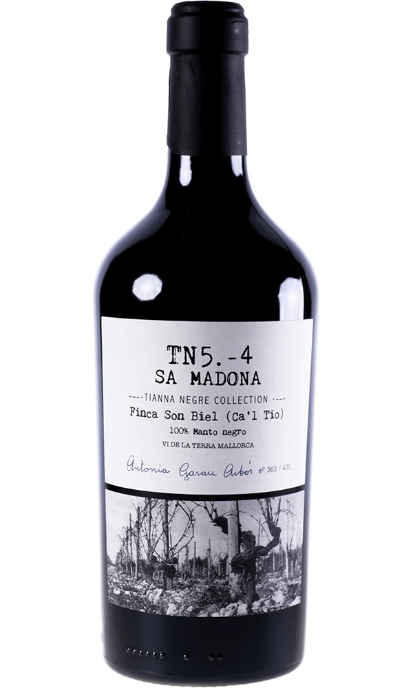2019 Tianna Negre 5-4 SA Madona, Binissalem, Mallorca, Spanien - Bottle Hero