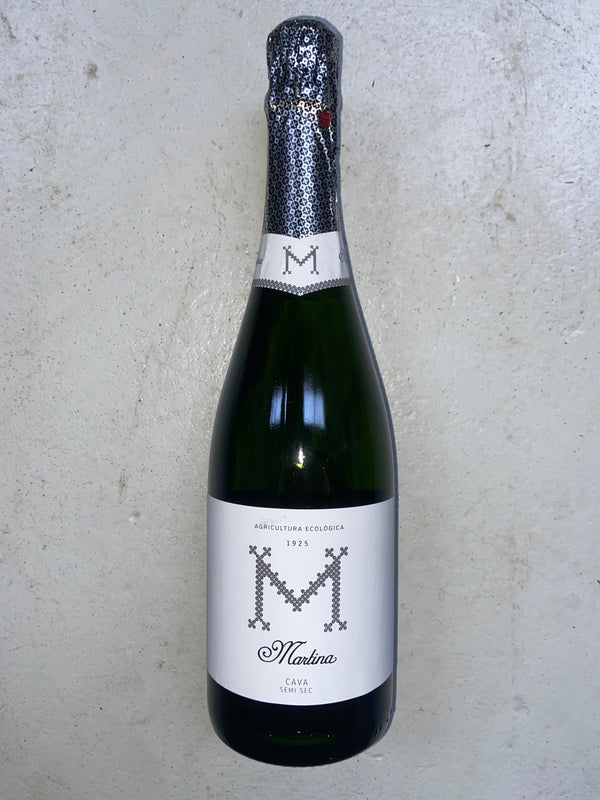 Martina Cava Semi-seco - Bottle Hero