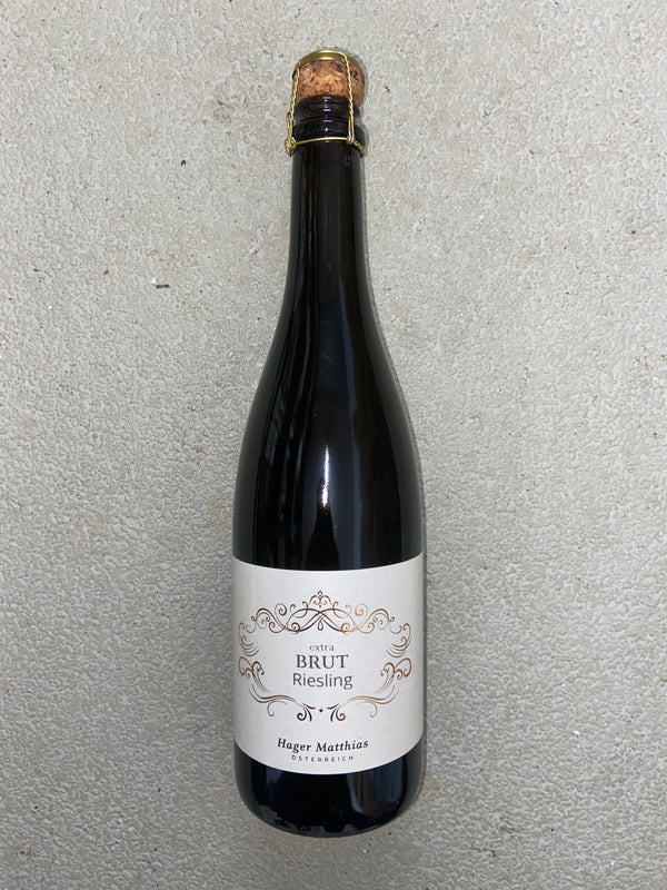 Matthias Hager, Riesling sekt - Bottle Hero