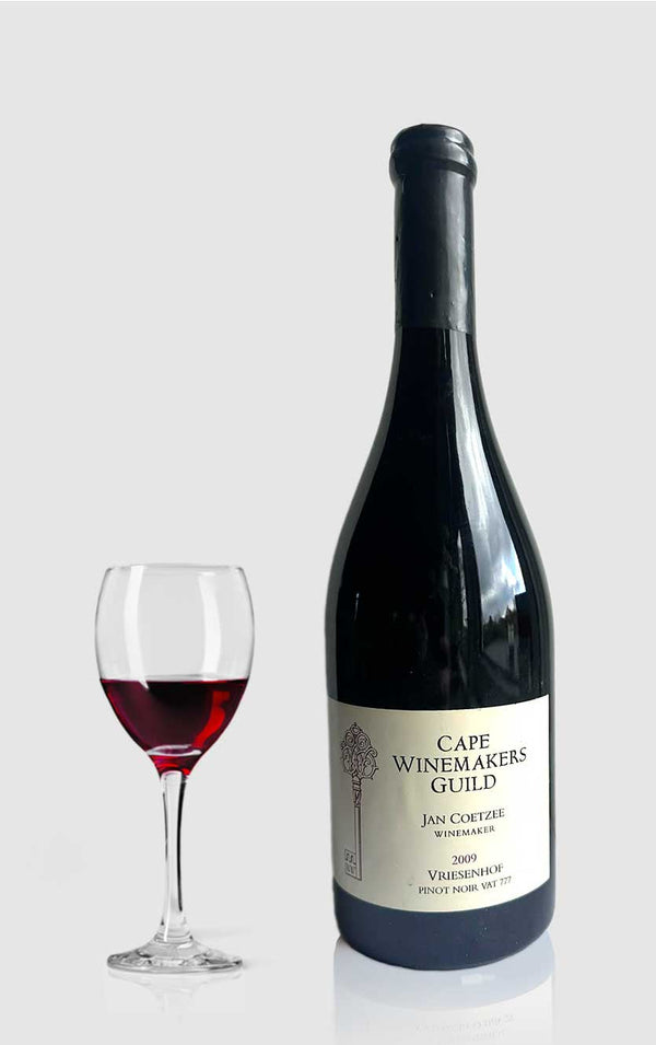 CWG Vriesenhof Pinot Noir Clone 777 2009 - Bottle Hero