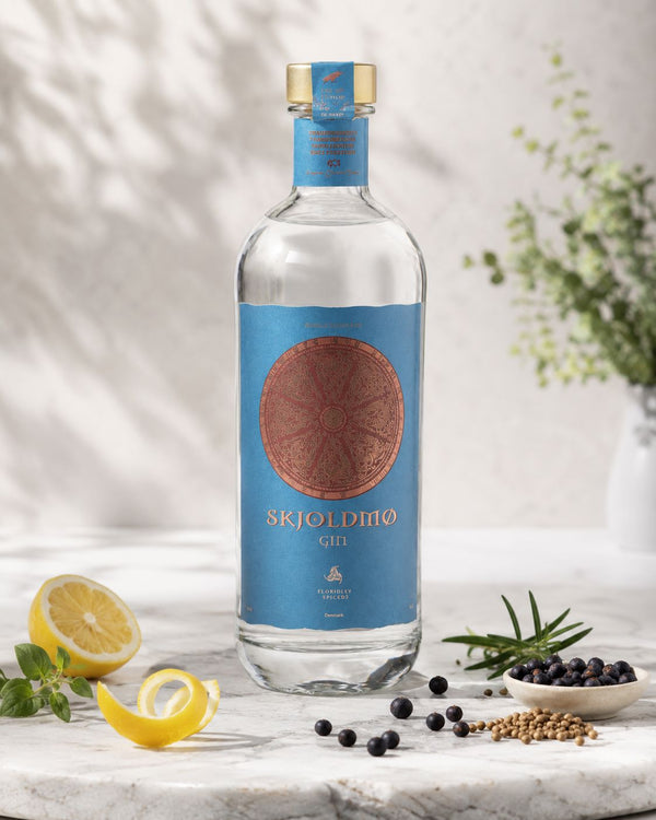 Dining Ministry, Skjoldmø Gin 41,3% - Bottle Hero
