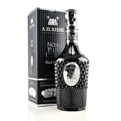 A. H. Riise Non Plus Ultra Black Edt. - bottlehero.dk