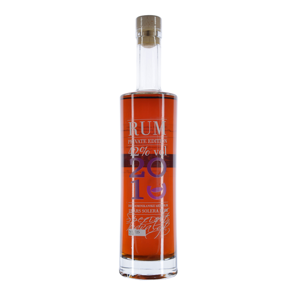 Private Label rom 23 års, 42% 0,7 ltr.